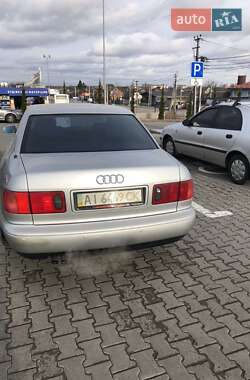 Седан Audi A8 1995 в 
