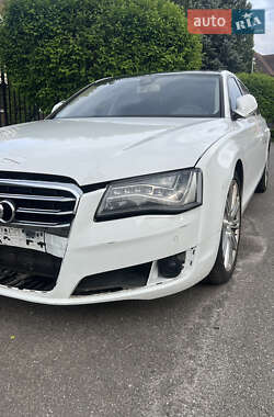 Седан Audi A8 2013 в 