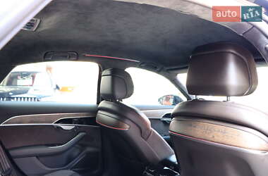 Седан Audi A8 2018 в 