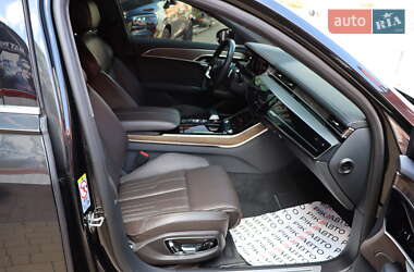 Седан Audi A8 2018 в 