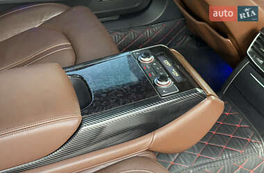 Седан Audi A8 2012 в 