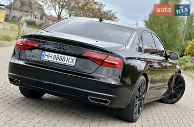 Седан Audi A8 2015 в 