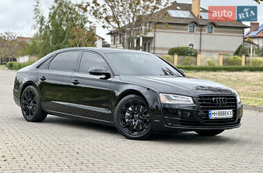 Седан Audi A8 2015 в 