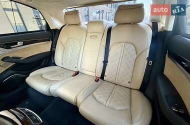 Седан Audi A8 2013 в 