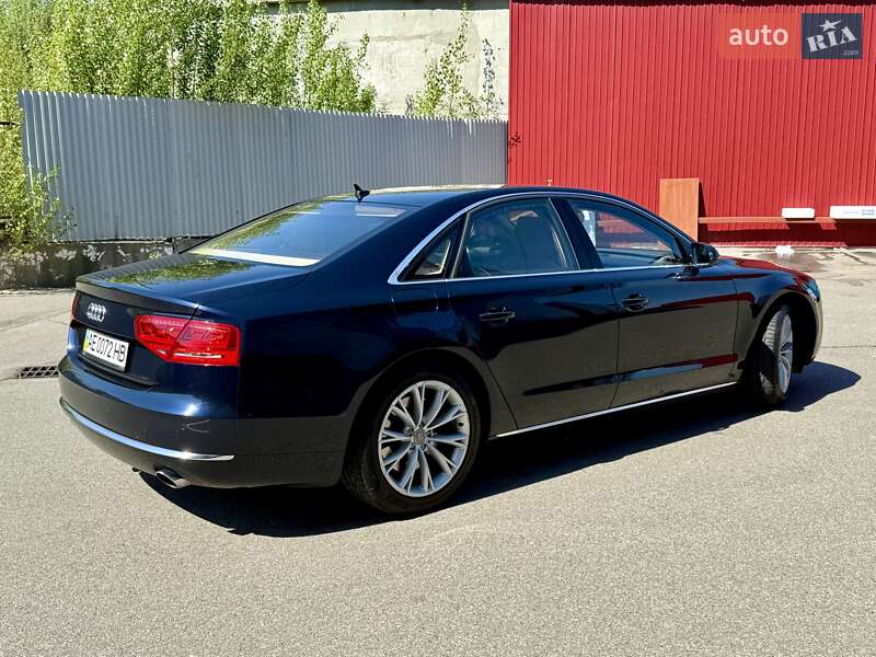 Седан Audi A8 2010 в Киеве