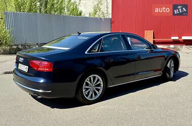 Седан Audi A8 2010 в 