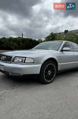 Седан Audi A8 1998 в 