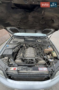 Седан Audi A8 1998 в 