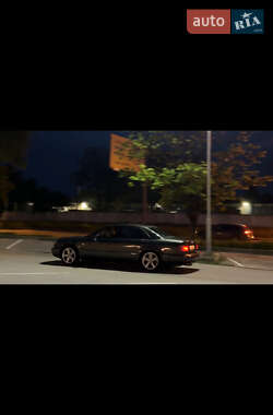 Седан Audi A8 1996 в Львове