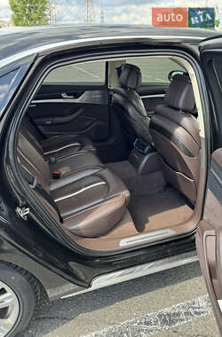 Седан Audi A8 2012 в 