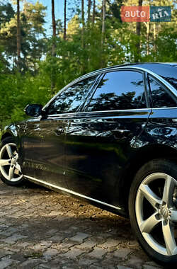 Седан Audi A8 2012 в 