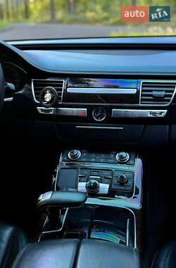 Седан Audi A8 2012 в 