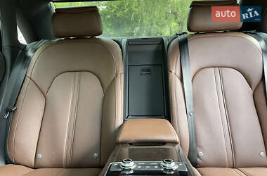 Седан Audi A8 2016 в 