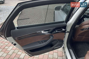 Седан Audi A8 2016 в 