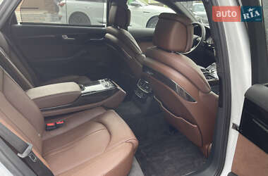 Седан Audi A8 2016 в 