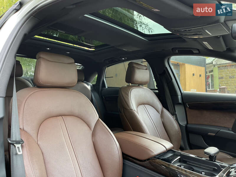 Седан Audi A8 2016 в Ровно