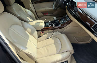 Седан Audi A8 2011 в 