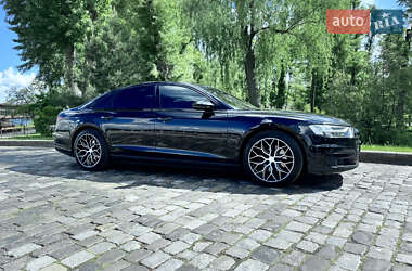 Седан Audi A8 2017 в 