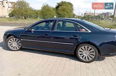 Седан Audi A8 2004 в 