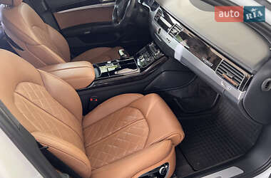 Седан Audi A8 2014 в 