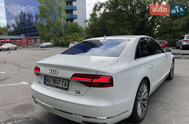 Седан Audi A8 2014 в 