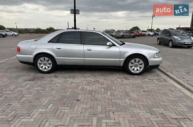 Седан Audi A8 1999 в 