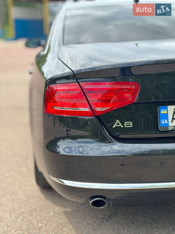 Седан Audi A8 2013 в Киеве
