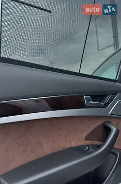 Седан Audi A8 2013 в 