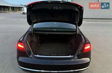 Седан Audi A8 2014 в 