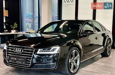 Седан Audi A8 2013 в 