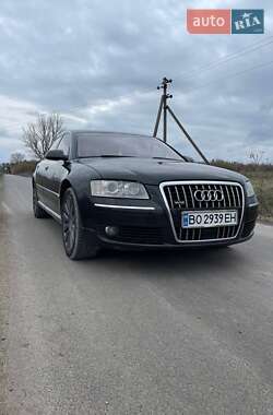 Седан Audi A8 2004 в Хоросткове