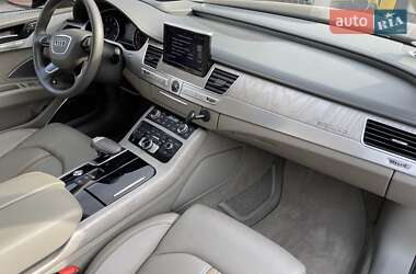 Седан Audi A8 2013 в 