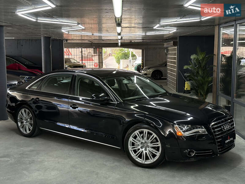 Седан Audi A8 2013 в 