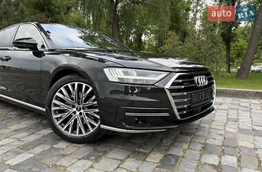 Седан Audi A8 2021 в 