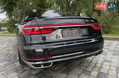 Седан Audi A8 2021 в 