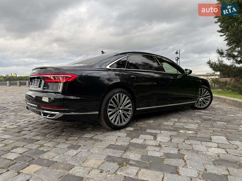 Седан Audi A8 2021 в Киеве