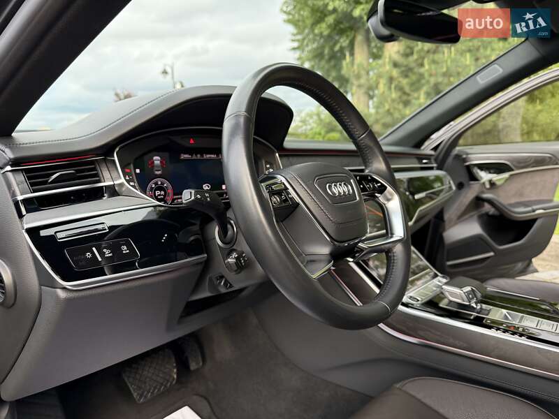Седан Audi A8 2021 в Киеве