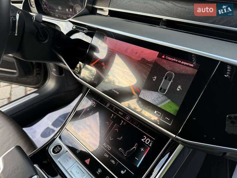 Седан Audi A8 2021 в Киеве