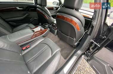 Седан Audi A8 2012 в 