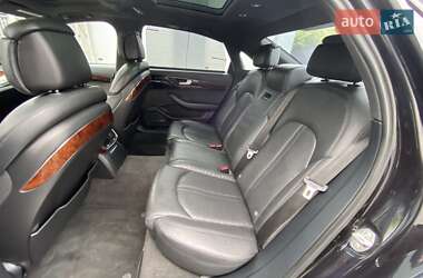 Седан Audi A8 2012 в 