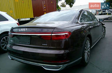 Седан Audi A8 2018 в 