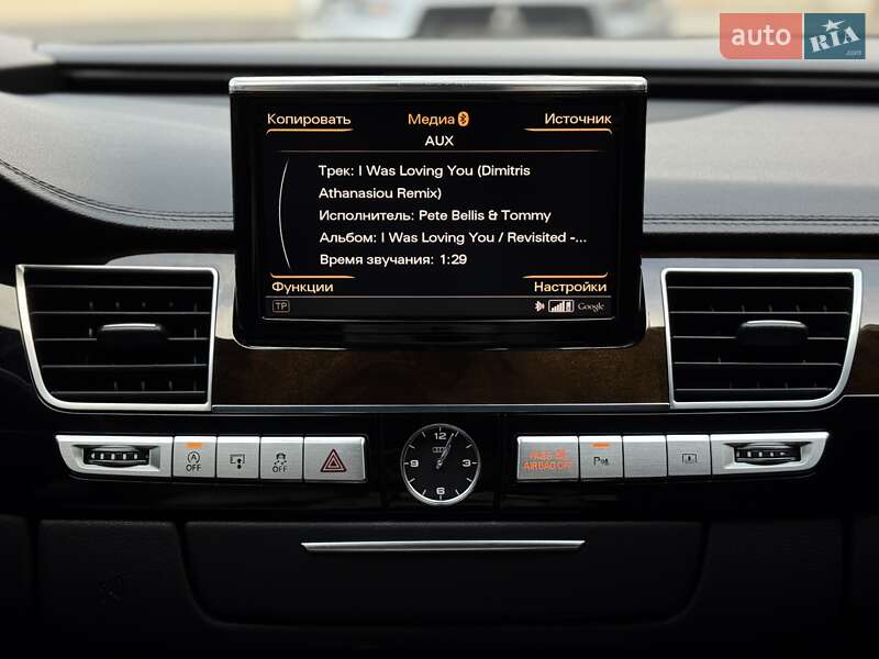 Седан Audi A8 2015 в Дніпрі