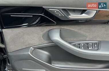 Седан Audi A8 2015 в 