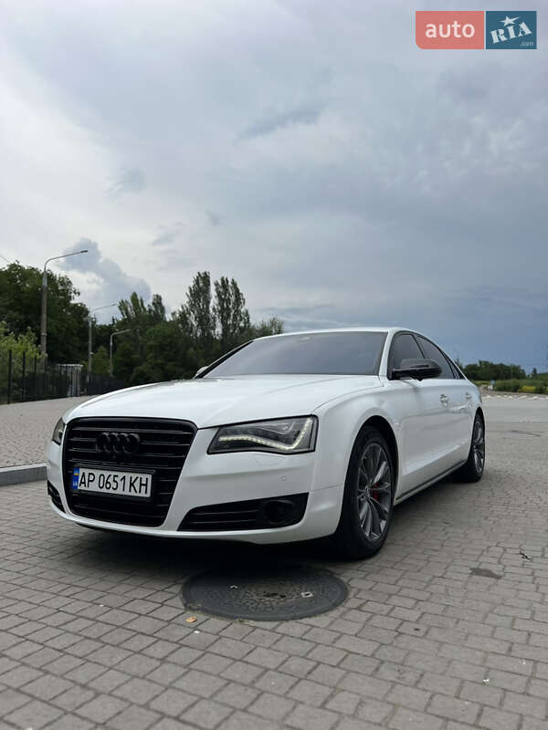 Audi A8 2011