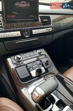 Седан Audi A8 2013 в 