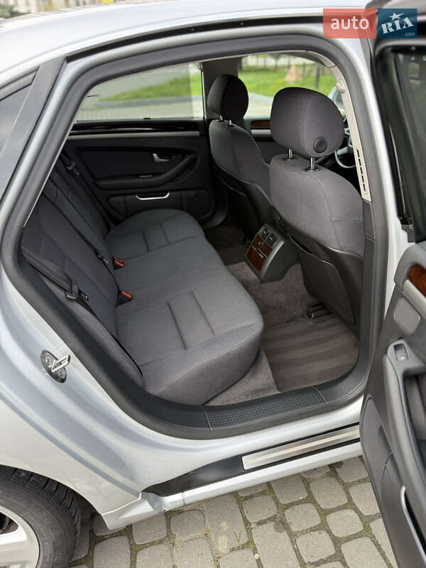 Седан Audi A8 2009 в Івано-Франківську