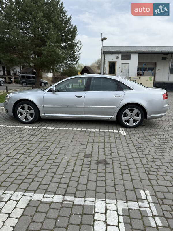 Седан Audi A8 2009 в Івано-Франківську