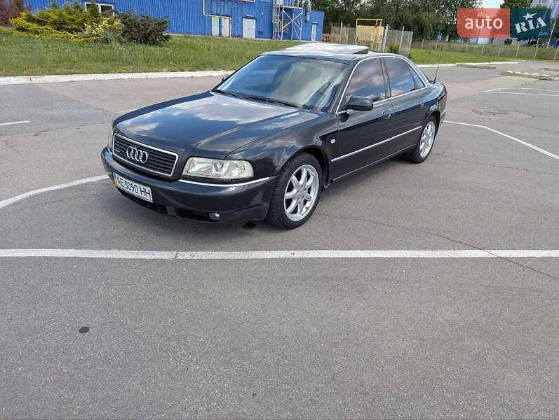 Седан Audi A8 1999 в 