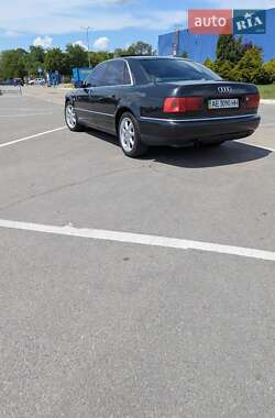 Седан Audi A8 1999 в 