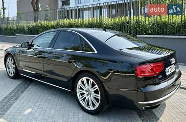 Седан Audi A8 2013 в 